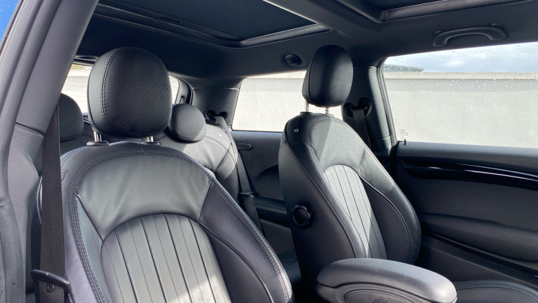 MINI Hatchback 135kW Cooper S Level 3 33kWh 3dr Auto Electric Hatchback